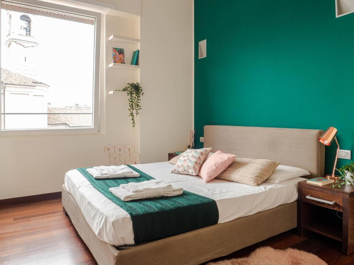 The Best Rent - Bright Two Rooms Apartment Near Cattolica University มิลาน ภายนอก รูปภาพ